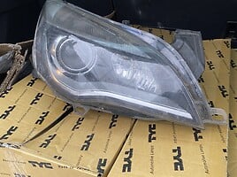 Priekinių žibintų komplektas, Opel Astra J 2011 m