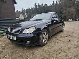 Mercedes-Benz C 220 2004 y Sedan