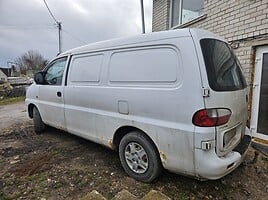 Hyundai H-1 2002 г Грузовой микроавтобус