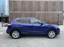 Nissan Qashqai 2015 г Внедорожник / Кроссовер