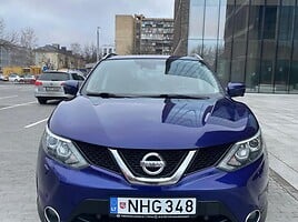 Nissan Qashqai 2015 г Внедорожник / Кроссовер