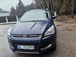 Ford Kuga Visureigis 2015 г