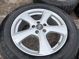 Ford Siunciam, 7J ET45 light alloy R17 rims