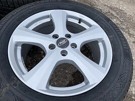 Ford Siunciam, 7J ET45 light alloy R17 rims