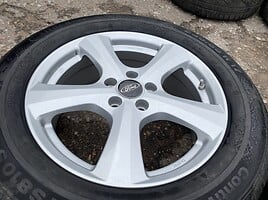 Ford Siunciam, 7J ET45 light alloy R17 rims