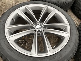 Skoda Siunciam, 8.5J ET27 light alloy R19 rims