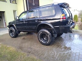 Mitsubishi Pajero 2000 г Внедорожник / Кроссовер