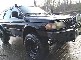 Mitsubishi Pajero 2000 г Внедорожник / Кроссовер