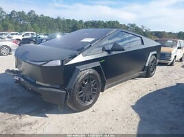 Tesla Kitas Visureigis / Krosoveris 2024