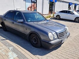 Mercedes-Benz E 200 1997 y Sedan