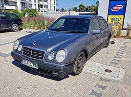 Mercedes-Benz E 200 1997 y Sedan