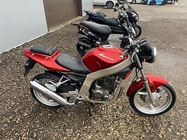 Daelim Roadwin 2004 y Classical / Streetbike motorcycle