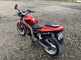 Daelim Roadwin 2004 y Classical / Streetbike motorcycle