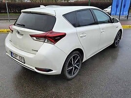 Toyota Auris 2017 y Hatchback