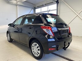 Toyota Yaris 2013 y Hatchback