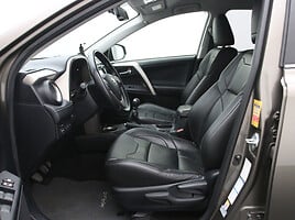 Toyota RAV-4 2015 г Внедорожник / Кроссовер