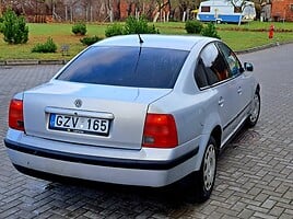 Volkswagen Passat 1998 г Седан