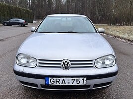 Volkswagen Golf 1999 m Hečbekas