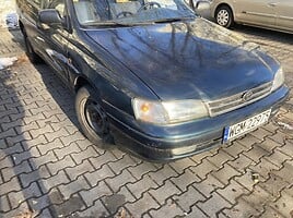 Toyota Carina 1995 г Седан