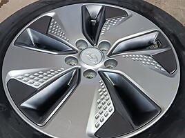 Hyundai light alloy R17 rims