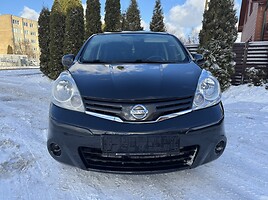 Nissan Note 2010 y Hatchback