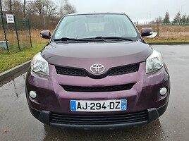 Toyota Urban Cruiser 2010 y Off-road / Crossover