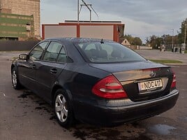 Mercedes-Benz E 220 2004 y Sedan