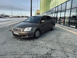 Toyota Avensis 2004 г Седан