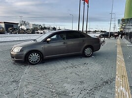 Toyota Avensis 2004 г Седан