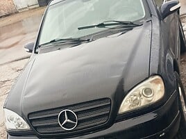 Mercedes-Benz ML 270 2003 г Внедорожник / Кроссовер