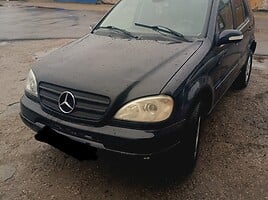 Mercedes-Benz ML 270 2003 г Внедорожник / Кроссовер