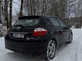 Toyota Auris 2011 г Хэтчбек