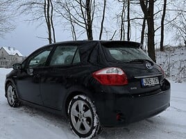 Toyota Auris 2011 г Хэтчбек