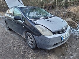 Toyota Prius 2006 г запчясти