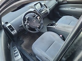 Toyota Prius 2006 г запчясти