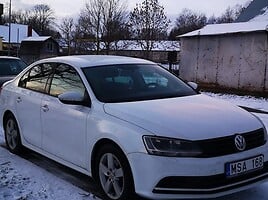 Volkswagen Jetta 2015 г Внедорожник / Кроссовер