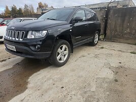 Jeep Compass 2011 y Off-road / Crossover