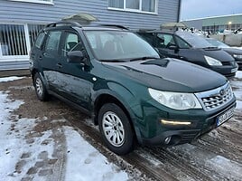 Subaru Forester 2011 m Universalas