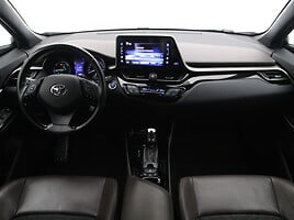 Toyota C-HR 2018 г Внедорожник / Кроссовер