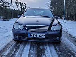 Mercedes-Benz C 220 2004 г Седан