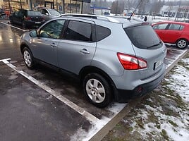 Nissan Qashqai 2010 y Off-road / Crossover