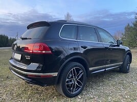 Volkswagen Touareg 2015 г Внедорожник / Кроссовер