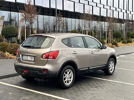 Nissan Qashqai 2008 y Off-road / Crossover