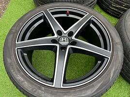 Honda Siunciam, 8J ET35 light alloy R19 rims