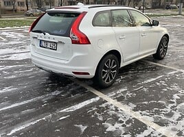 Volvo XC60 2016 y Off-road / Crossover