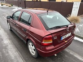 Opel Astra 2000 y Hatchback