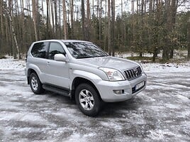 Toyota Land Cruiser 2004 г Внедорожник / Кроссовер