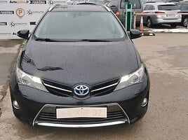 Toyota Auris 2014 y Wagon