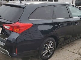 Toyota Auris 2014 y Wagon