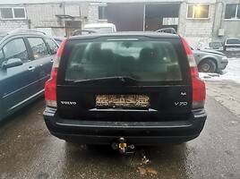 Volvo V70 II 2002 y parts